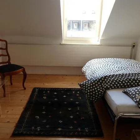 Artistshouse Bed And Apartment *