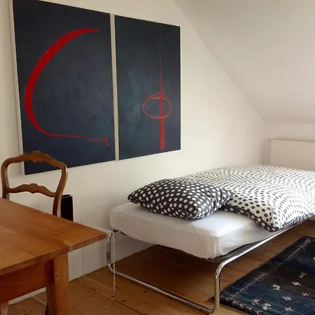 Guest house Artistshouse Bed And Apartment